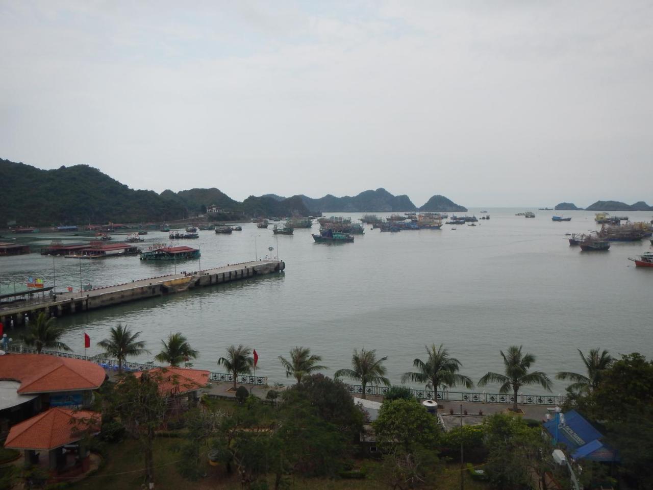 Alibaba'S Hotel Cat Ba Island ภายนอก รูปภาพ
